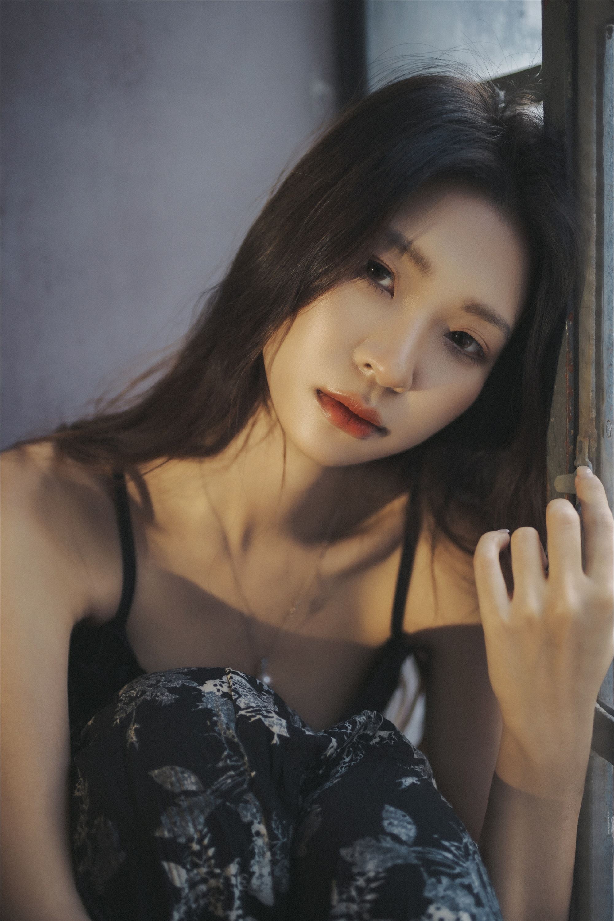 YITUYU艺图语 2025.01.18 孤独感 失眠面包蟹